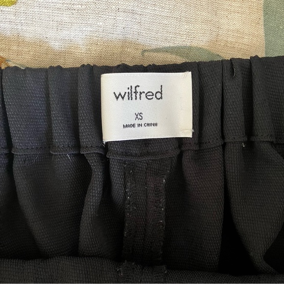 Wilfred Shorts - Picture 3 of 6